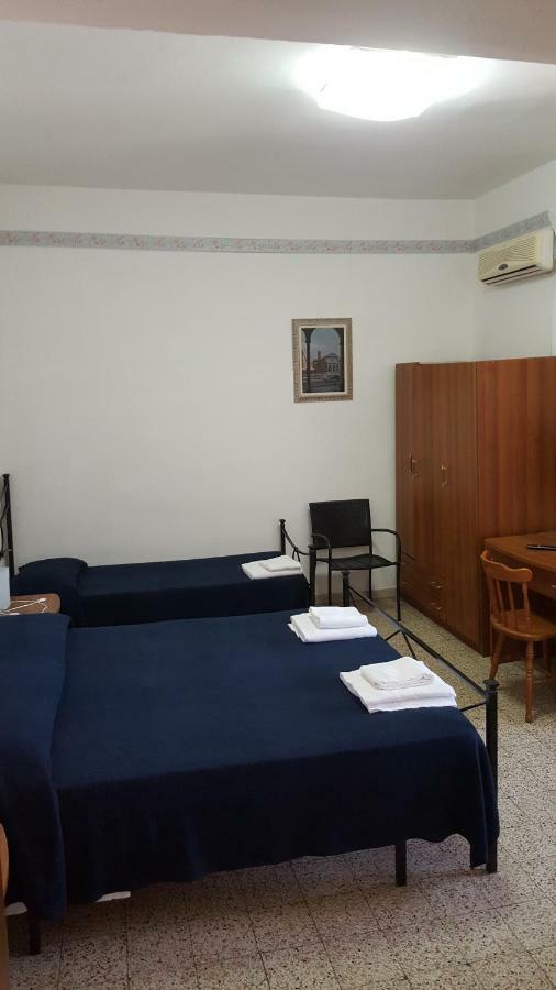 Albergo Pensione Ardenza Self Check-In Livorno Exterior photo